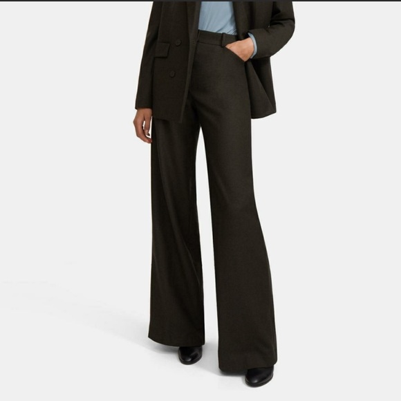 Theory Pants - Theory Cirrina Wool Flared Dress Pants in black